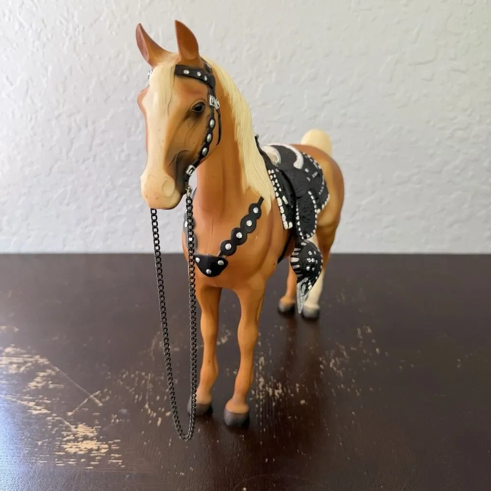 Breyer Traditional Roy Rogers Trigger #758 Hollywood Heroes w Saddle & Chain